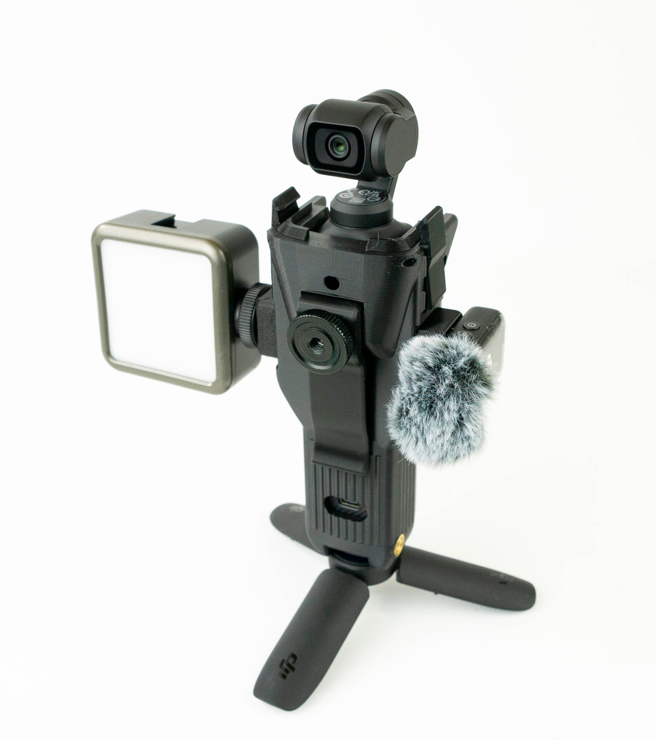 DJI Pocket 3 用 Pro ケース、三脚ベース付き - JP