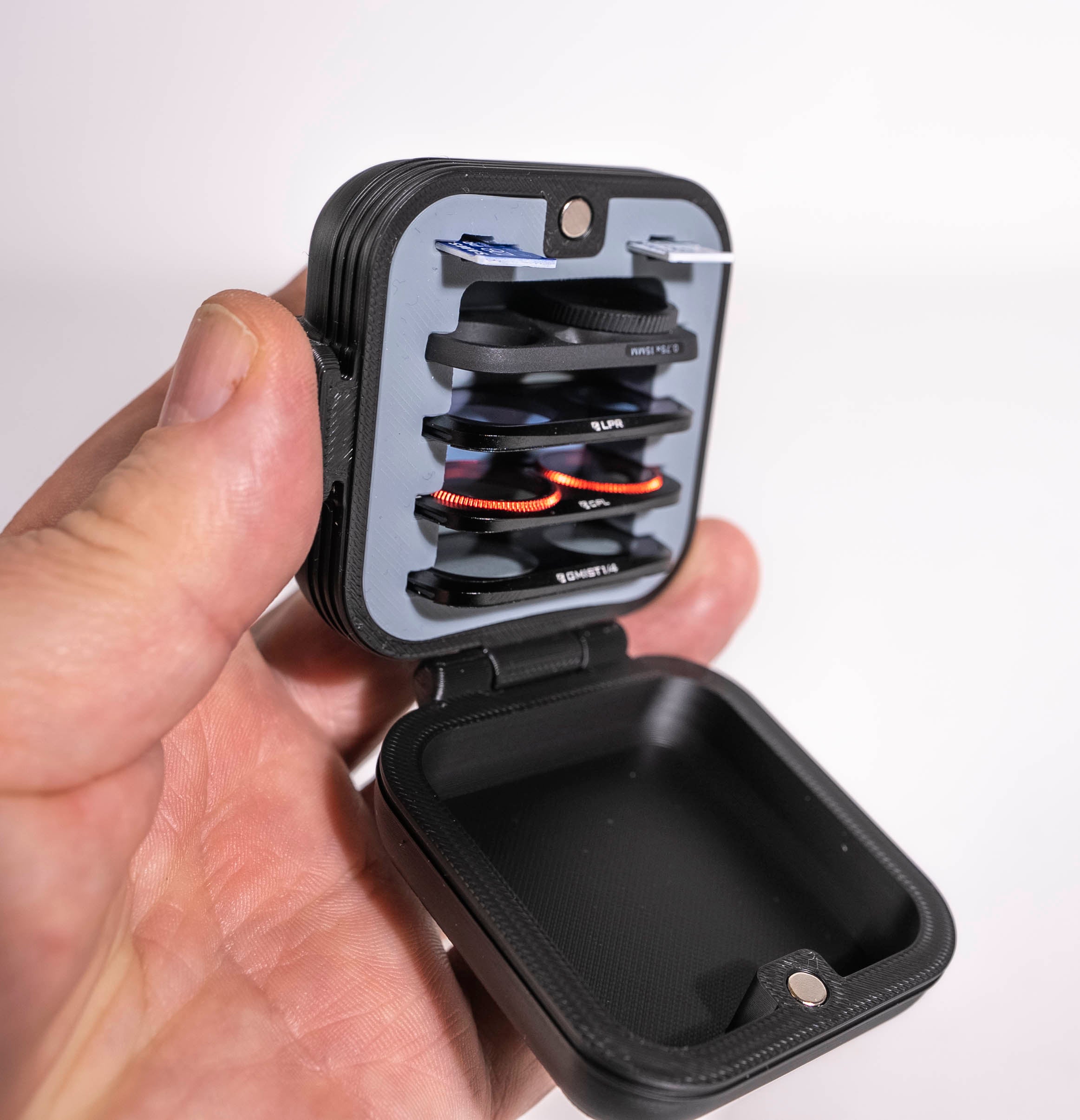 Mini Case for Insta 360 Luna Filters, Lenses & MicroSD - US